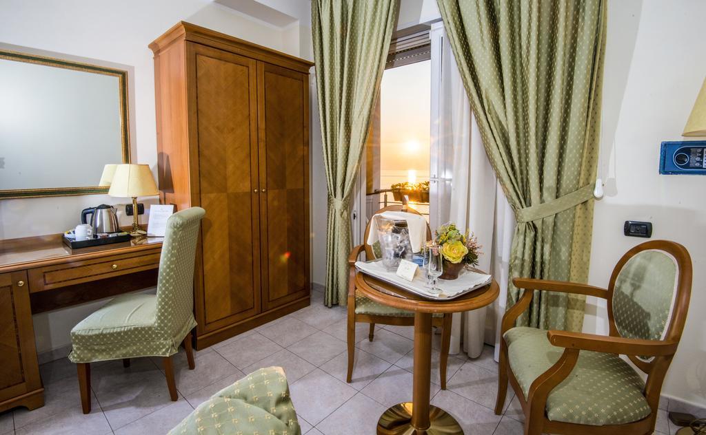 Grand Hotel Victoria Баньара-Калабра Экстерьер фото